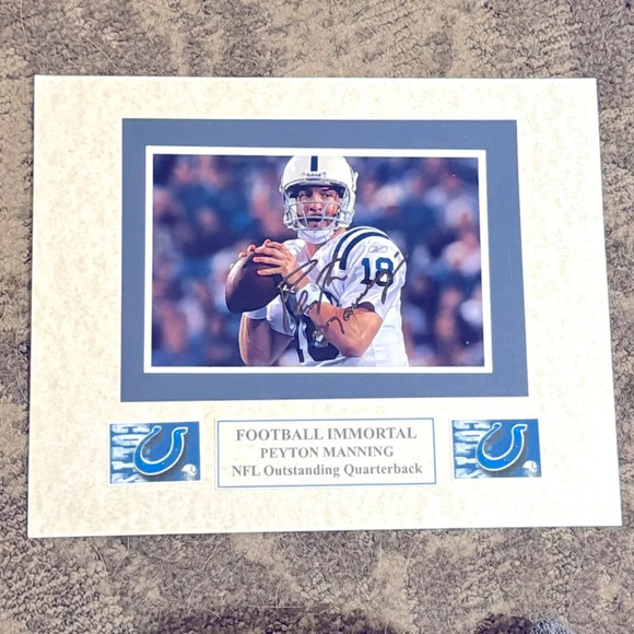 Peyton Manning Hall of Fame legend signed photo colts Denver broncos - Picture 1 of 1